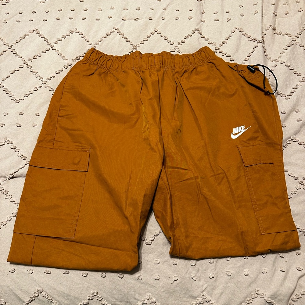 Nike Cargo Pants